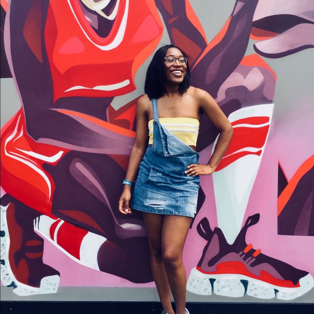 Meet your Posher, Marissa